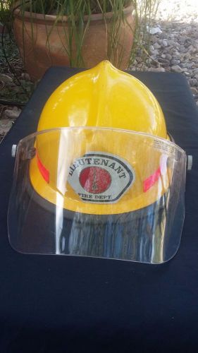 Cairns &amp; Bros 660 Yellow Adjustable Fire Helmet Face Shield Turnout Lieutenant