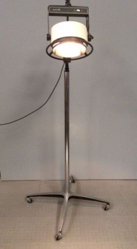 Steris Amsco Examiner 10 Light with Stand