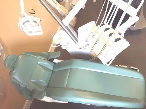 Healthco Celebrity Dental Chair Side Box Package w/ Dentech Delivery &amp;  Light