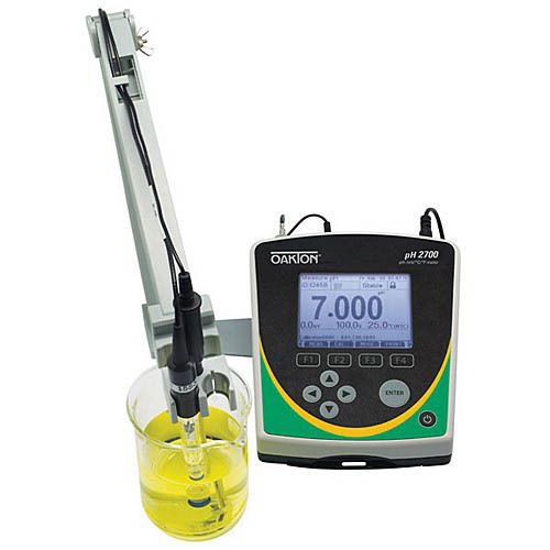 Oakton WD-35420-21 pH 2700 pH/mV/Temp. Meter w/Electrode, Stand, NIST