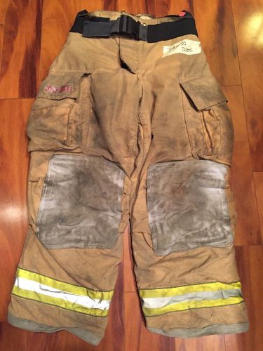 Firefighter bunker/turnout gear globe g extreme 34w x 30l halloween costume for sale