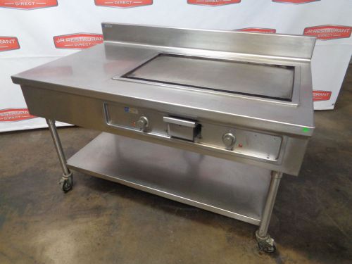 60&#034; ALL STAINLESS STEEL WORK TABLE WITH WELLS 34&#034; ELECTRIC GRIDDLE ON CASTERS.