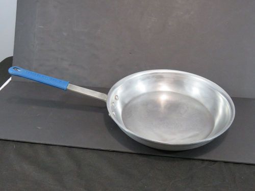 Vollrath 4014 Wear-Ever® Fry Pans with Natural Finish and Cool Handle EUC