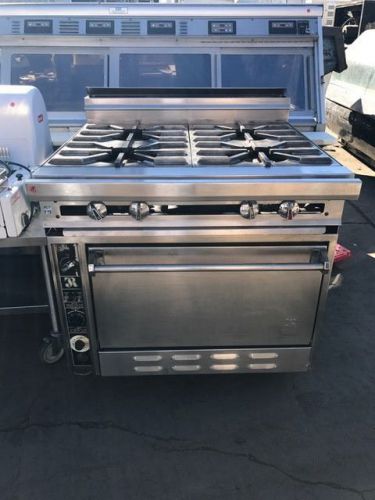 Jade Range Stainless Steel Four Burner Stove with Convection Oven