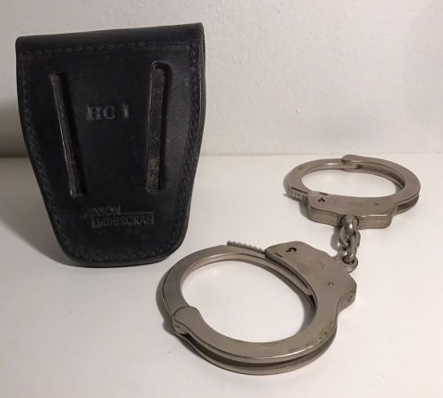 Vintage Smith &amp; Wesson 987885  Police Double Lock Handcuffs with 2 sets of keys