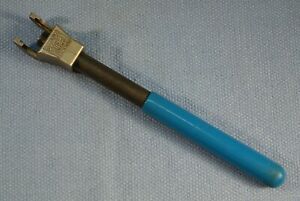 Swagelok MS-TW-4 Tee Wrench 1/4&#034; &amp; 6mm Slightly Used