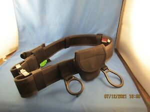 Bianchi Duty Belt Size M 34-40 with flashlight &amp; nightstick ring handcuff case +