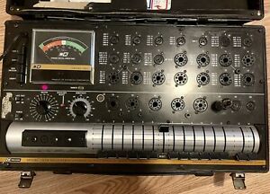 Dynascan B&amp;K Precision 747B Dyna-Jet Dynamic Mutual Conductance TUBE TESTER