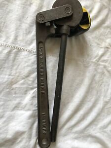 Vintage Republic MFG. Tubing Bender 1/2 O.D. - 1 1/2 “ Radius