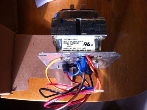 HONEYWELL R8239A1011 PRIMARY FAN RELAY