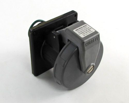 Hubbell 560R5W Pin &amp; Sleeve Receptacle - 30 A, 347/600 VAC
