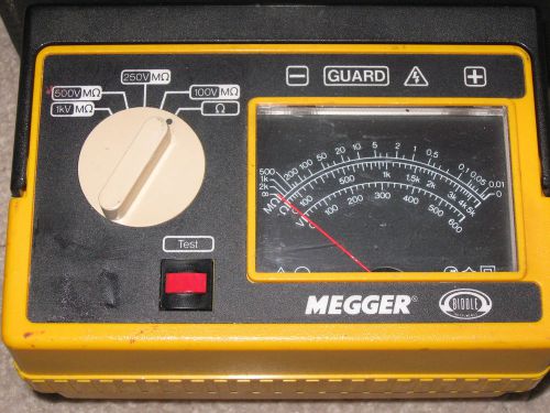 Megger Hand-Cranked Analog Major Insulation Tester 212159