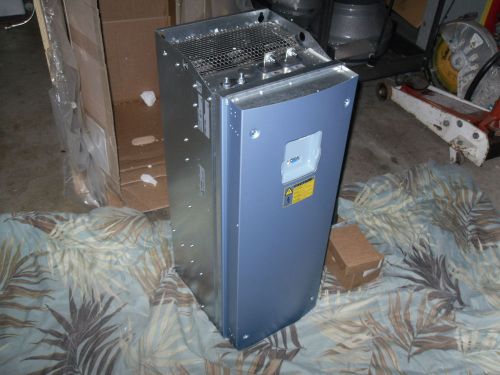 Rolls royce nx fr8 frequency converter 205 amps 380hz output vacon ac drive for sale