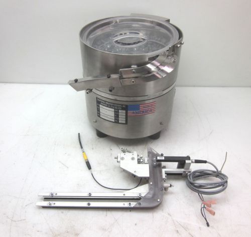 California 10&#034; 1-Ph Parts Feeder Vibratory Bowl + Balluff Sensor Photoelectric