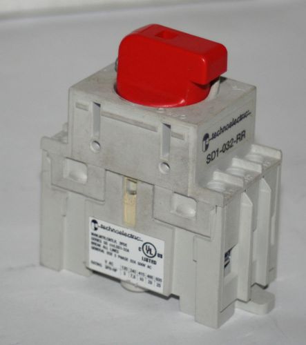 3-pole disconnect switch 32a 600vac technoelectric sd1-032-rr for sale