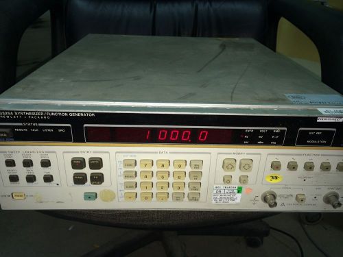 HP - AGILENT 3325A SYNTHESIZER/FUNCTION GENERATOR