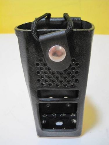 Motorola hln9428a - dtmf leather carry case w/ belt loop w/ “d” rings for sale