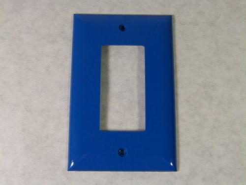 Hubbell 1-Gang Wall Plate for Receptacle Blue ! WOW !