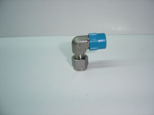 Swagelok ss-400-2-4 90 degree elbow 1/4&#034; od tube  x 1/4&#034;  male npt new no box for sale
