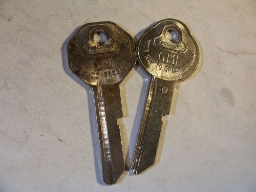 TWO  OEM  BRIGGS &amp; STRATTON   GM  A &amp; B   KEY BLANK UNCUT  ORIGINAL