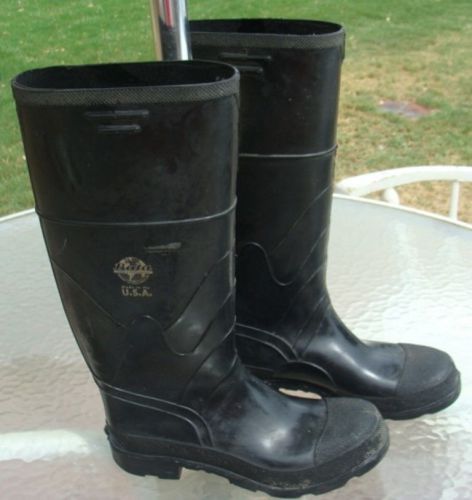 Bata Industrial Rubber Rain, Mud, Fishing, Field or Work Boots - Size 9