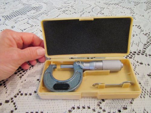 0&#034;-1&#034; gently used mitutoyo micrometer with carbide tips for sale