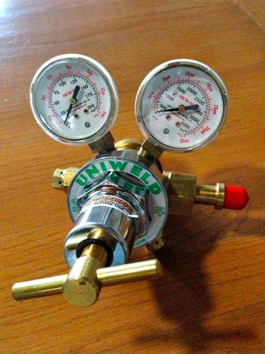 Uniweld RHT8010 Two Stage Oxygen, Compressed Gas Regulator with CGA540 Inlet