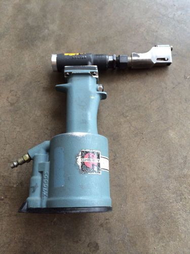 Cherrymax textron riveter g746a with offset rivet pulling head. great used cond for sale
