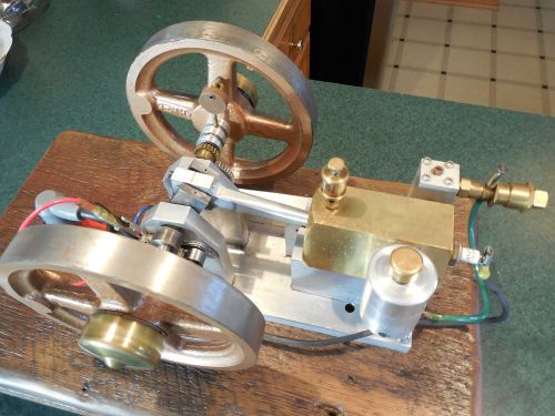 VINTAGE RUNNING MODEL HIT AND MISS ENGINE HAND BUILT EXCELLENT CONDITION LOOK !!