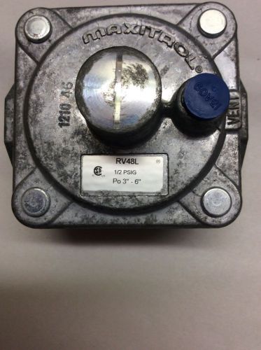 Maxitrol rv48l gas pressure regulator 1/2 psig po 3&#034;-6&#034; for sale