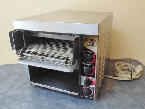 Toaster Conveyor APW Wyott FT-800 Conveyor Toaster  1-1/2&#034; Capacity 208V
