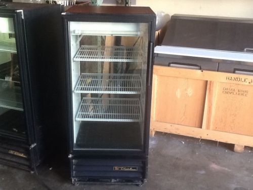 True gdm-10pt refrigerator, used, black,glass door pass thru, works excellent!!! for sale