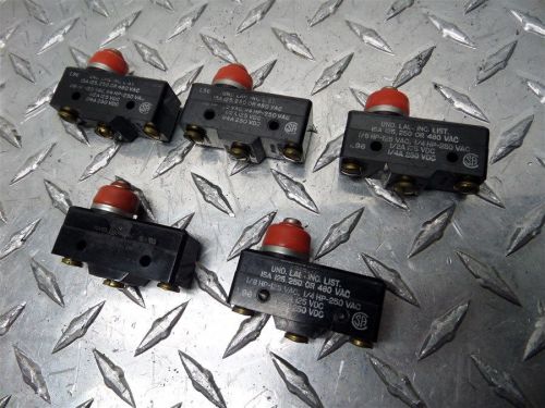 LOT OF 5 MICRO LIMIT SWITCHES MODEL BZ-2RDS-A2-S 15A 250/480 VAC