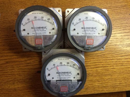 DWYER MAGNEHELIC GAUGES THREE 2000-0 FOR VERTICAL POSITION 0-0.50&#039;&#039; WATER