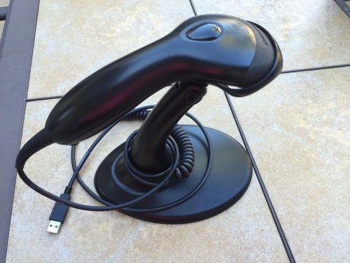 Honeywell MS9540 Voyager Barcode Scanner w/USB Cable + Stand