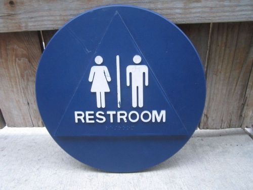 MEN and WOMEN 12&#034; Round Blue Plastic Restroom Sign