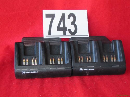 Lot of 2 ~ motorola visar radio dual slot battery chargers ~ ntn7510b ~ #742 for sale