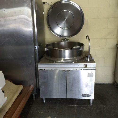 CLEVELAND 40 GALLON STEAM JACKET KETTLE WITH FUASAT