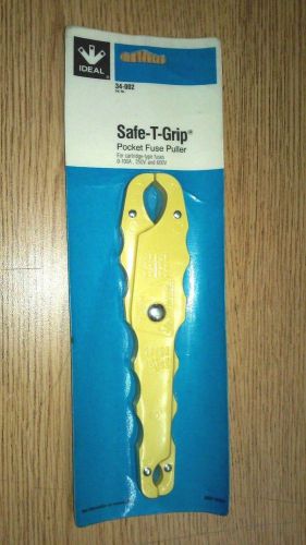 Ideal 34-002 Safe-T-Grip Pocket Fuse Puller