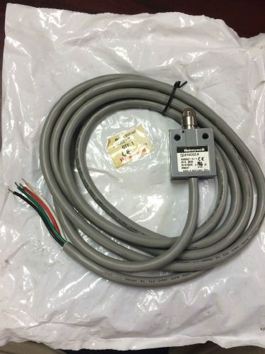 HONEYWELL LIMIT SWITCH, 914CE2-9, TOP ROLLER PLUNGER, 250 VOLTS, 5 AMPS