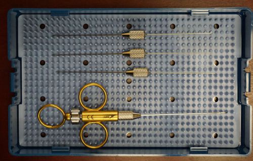 GORE Suture Passer and Sterilization Tray with 4 inserts