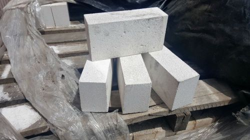 Korundal refractory fire brick - arch 01 - 9 x 45 x 3 - great deal! for sale