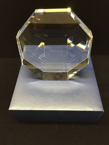Beautiful Octagon Design Crystal Award 5&#034;