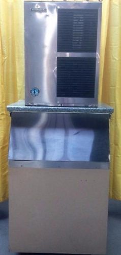 Hoshizaki 1000lb flaker ice machine (water cooled) w/bin for sale