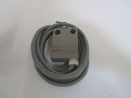 HONEYWELL PROXIMITY SWITCH 19-260V 923FS3-A7T-CE *NEW OUT OF BOX*