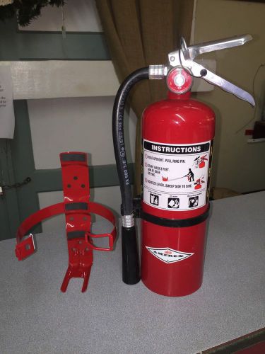 Amerex Model A500 ABC Fire Extinguisher Dry Chemical Fully Charged W Holder