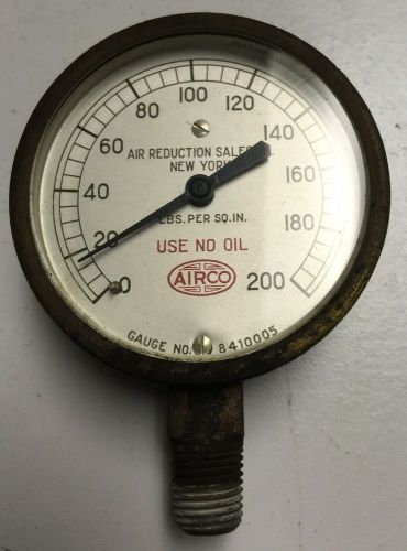 Antique 2 1/2&#034; AIRCO AIR REDUCTION SALES 200 PSI &#034;USE NO OIL&#034; GAUGE STEAMPUNK