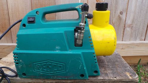 Refco rl-8 two state 6.4 cfm portable vacuum pump great price !! for sale