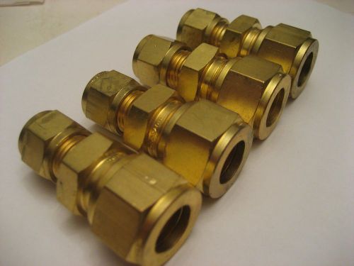 Lot (4) GYROLOK Reducing Union Fittings 1/2&#034; O.D. to 3/8&#034; O.D