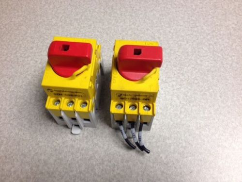 Technoelectric SD1-025-RR Disconnect Switch, 25A, 3P, 600 VAC, lot of 2